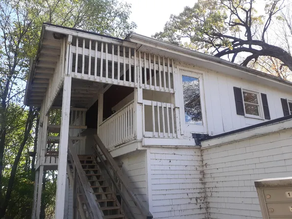 2802 S Main St APT 3, Rockford, IL 61102