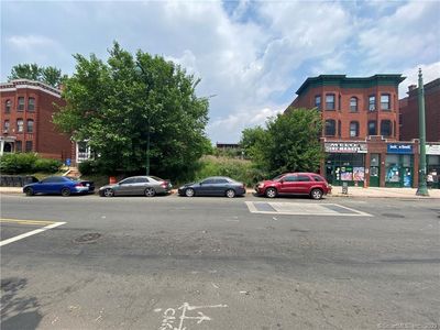 886 Park Street, Hartford, CT, 06106