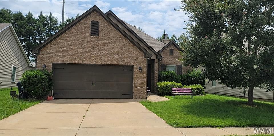 1st image of 2707 Lily Cir