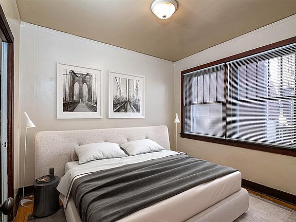 3rd image of 1424 N Pennsylvania St #5