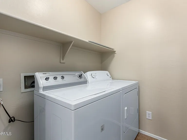 2343 E Sunland Ave — Photo 19
