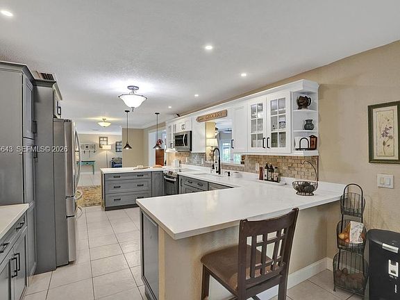 5th image of 4981 SW 186th Ave