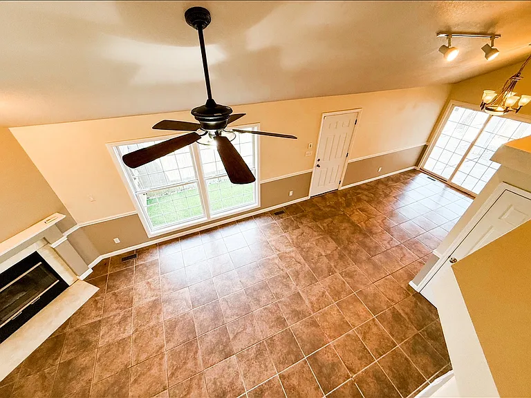 4007 Balmoral Dr — Photo 36