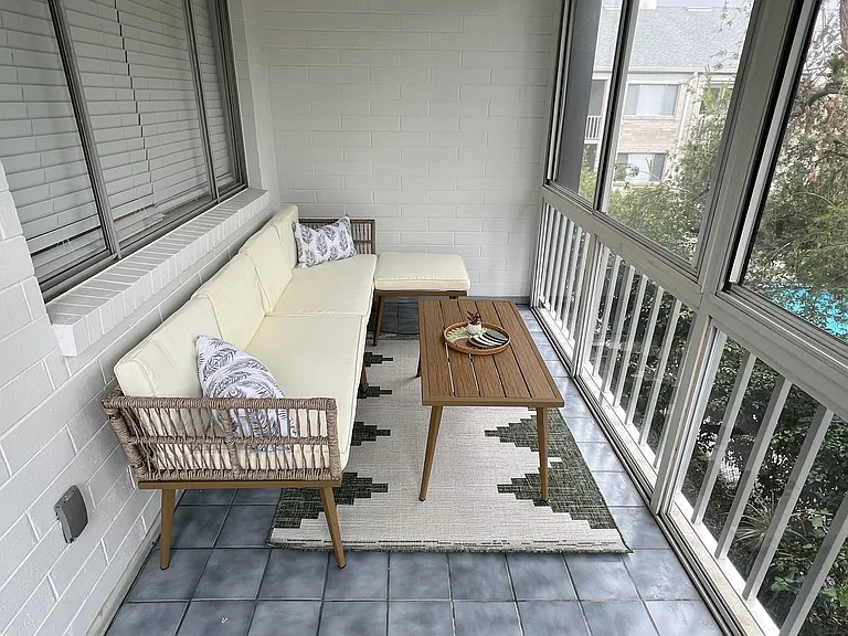 1250 Denning Dr #220 — Photo 14