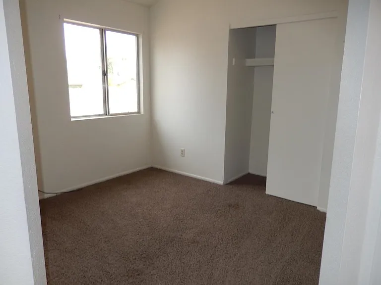 Master bdrm- bonus rm 4/office,nursery,workout room