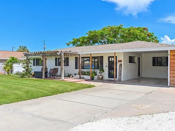 5812 2nd Avenue Dr NW, Bradenton, FL 34209
