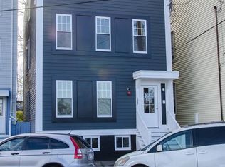 325 E Eagle St #2, Boston, MA 02128