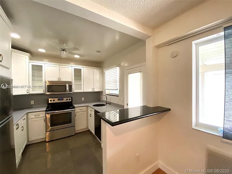 30 Park Dr #16 — Photo 5