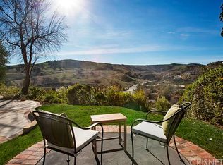 5747 Parkmor Rd, Calabasas, CA 91302