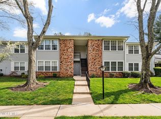 73 Honeysuckle Ln #204, Red Bank, NJ 07701