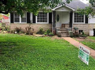 1021 Jones St, Athens, TN 37303