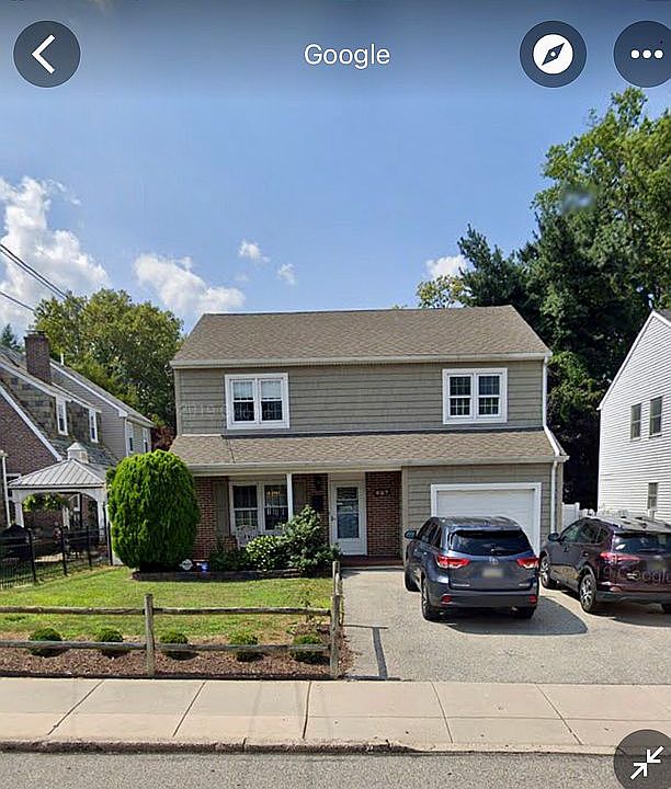 2nd image of 627 Barnes St