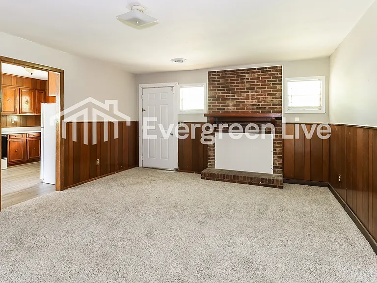 1840 Derby Dr — Photo 15