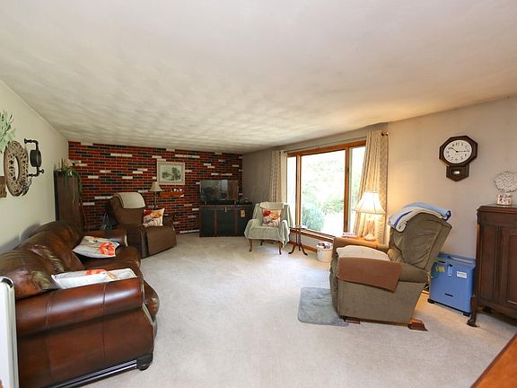 5th image of 11810 Woodview Ln