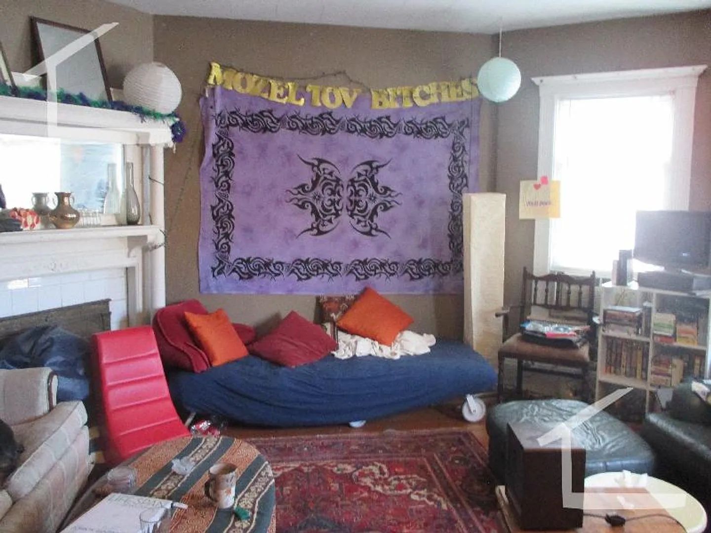 Large Apartment in Allston Central Location, Gas, Heat, Hot Water Included, Eat-in Kitchen, Laund... — Photo 4