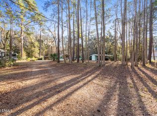 976 Sams Point Rd, Beaufort, SC 29907