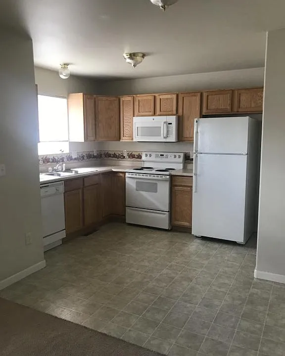 1223 Taft Ave