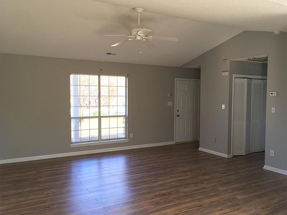 3rd image of 1633 English Knoll Dr
