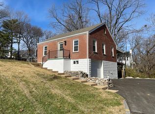 1123 Earl Ave, Saint Louis, MO 63122