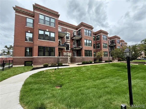 533 Clara Ave APT 3D, Saint Louis, MO 63112