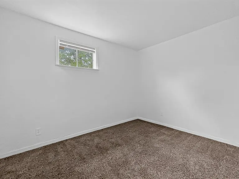 1321 N 25th St — Photo 11