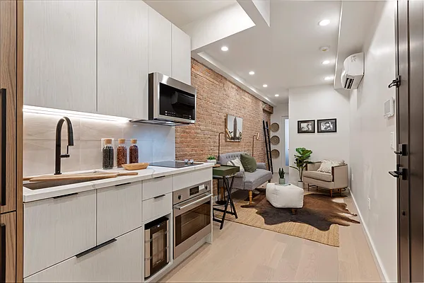 Rented by Compass | media 2