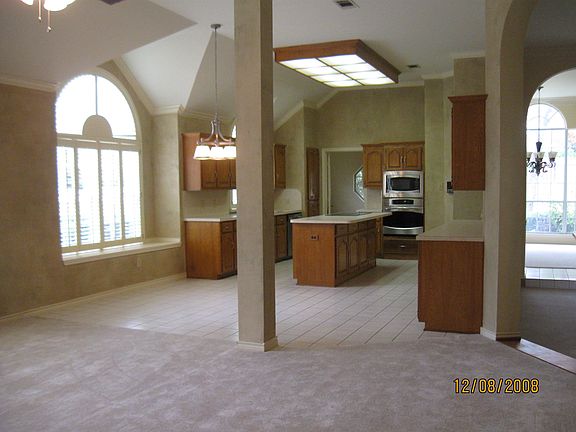 2nd image of 6337 Glenhollow Dr