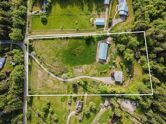 3rd image of 1972 Ranch Rd
