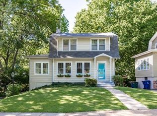 970 Tuxedo Blvd, Saint Louis, MO 63119