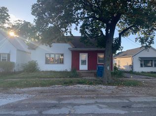 108 N Main St, Morocco, IN 47963