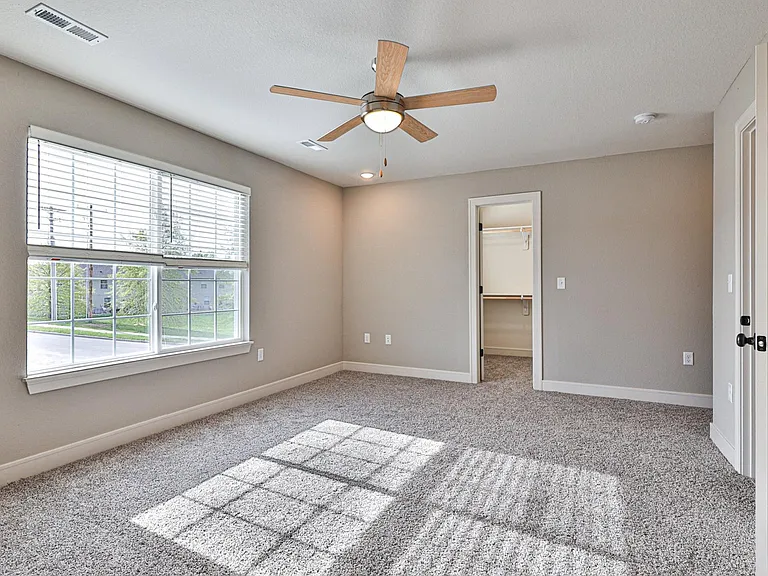 Greystone Townhomes — Photo 28