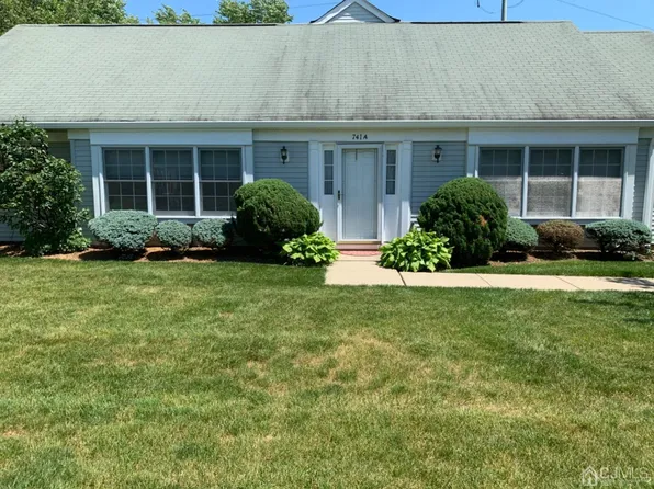 741 Nautilus Ct #A, Monroe Township, NJ 08831