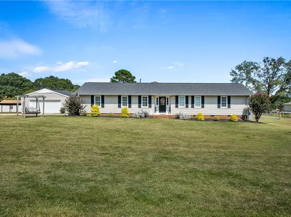 6 Ashley Dr, Williamston, SC 29697