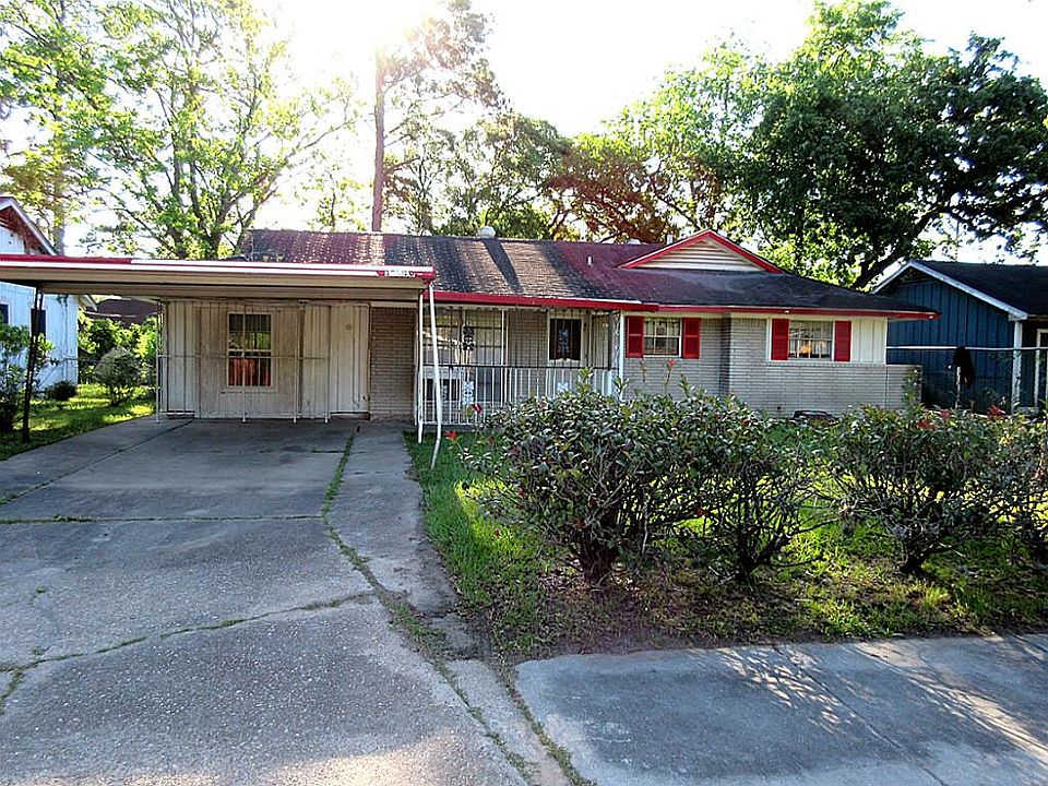 1st image of 10510 Royal Oaks Dr