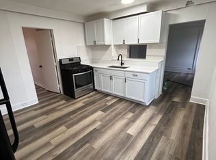 408 E 144th St APT 2, Dolton, IL 60419