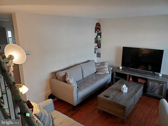 3rd image of 94 Cole Blvd