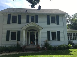 2405 40th St, Des Moines, IA 50310