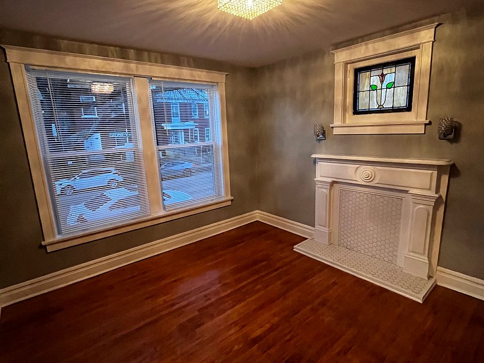 1st image of 2834 Sidney St #1E