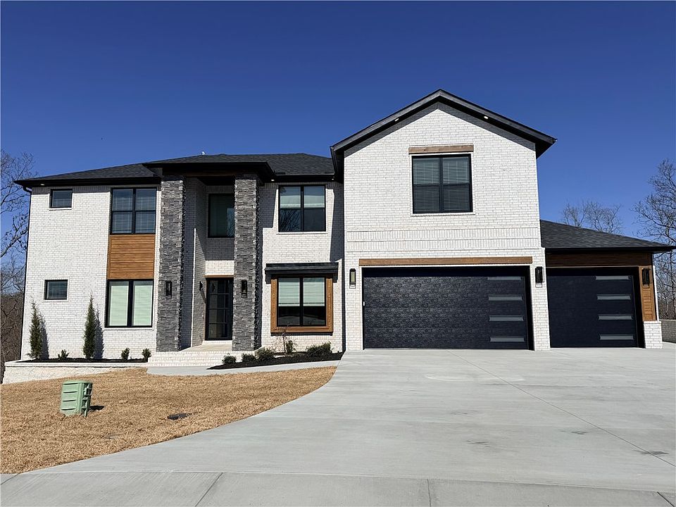 2nd image of 3421 Post Oak Ct