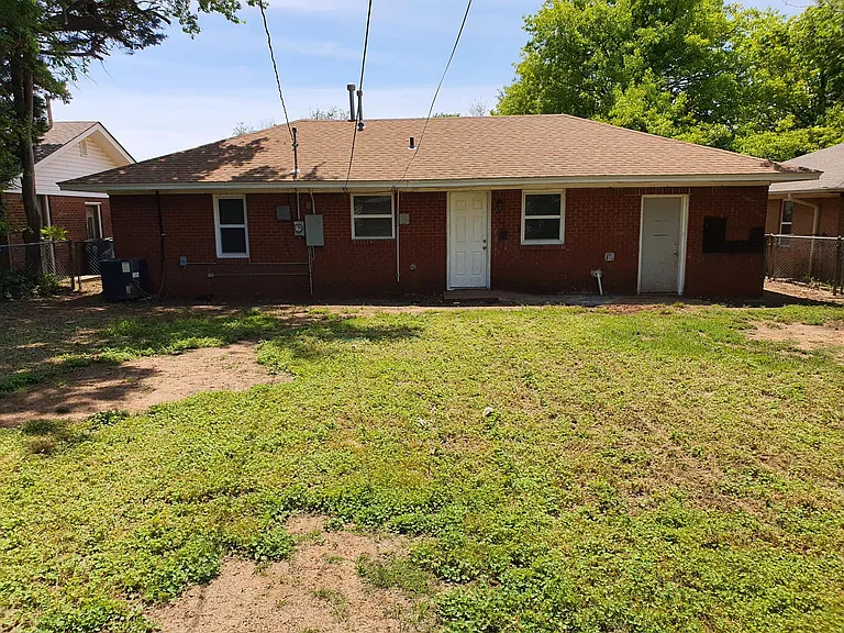209 E Key Blvd — Photo 9