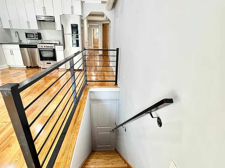 223 Washington Ave #1 — Photo 21