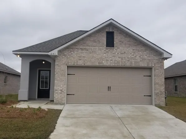 1241 Rustic Pine Dr, Baton Rouge, LA 70820
