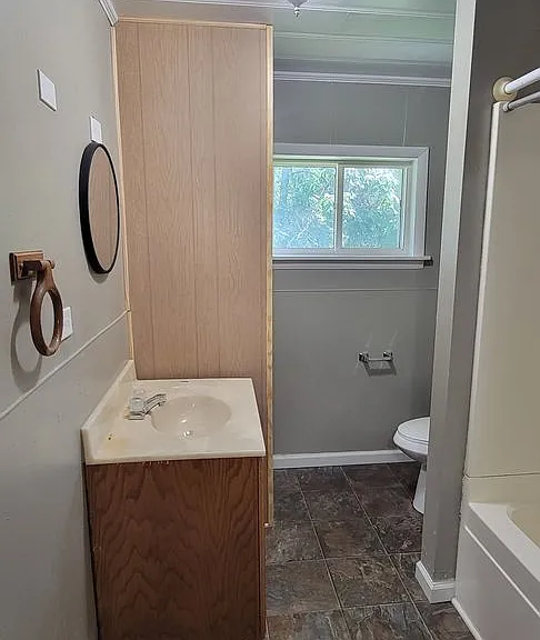 670 Arrowhead Ln — Photo 8