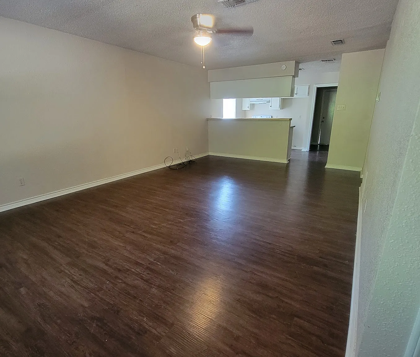 Tyler Duplexes - 1A — Photo 3