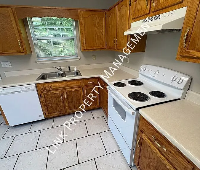 1106 Carline Rd #B — Photo 43