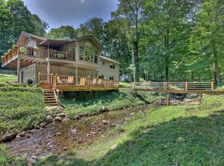 177 Strobel Rd, Trumbull, CT 06611