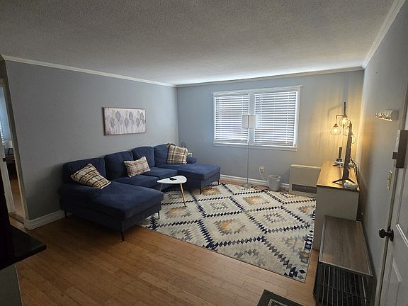 3rd image of 119 Main St #B5