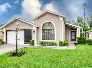 9819 Conservation Dr, New Port Richey, FL 34655