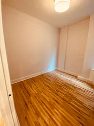 Rented by Metropolis Real Estate of Manhattan