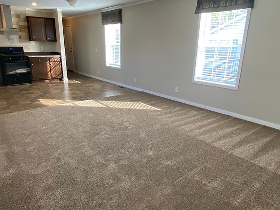3rd image of 32653 N Cary Ln
